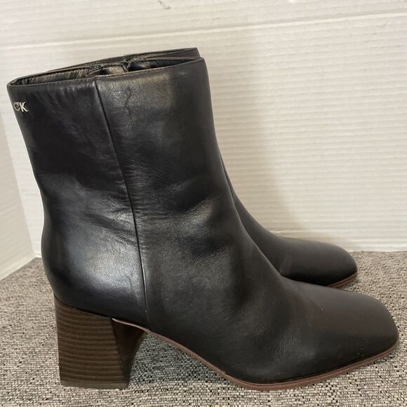 Calvin‎ Klein Booties Women’s Size 10M Black Leather Block Heel Ankle Zip Y2K - Picture 1 of 16